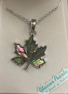 Glacier Pearl Necklace Maple Leaf Summer